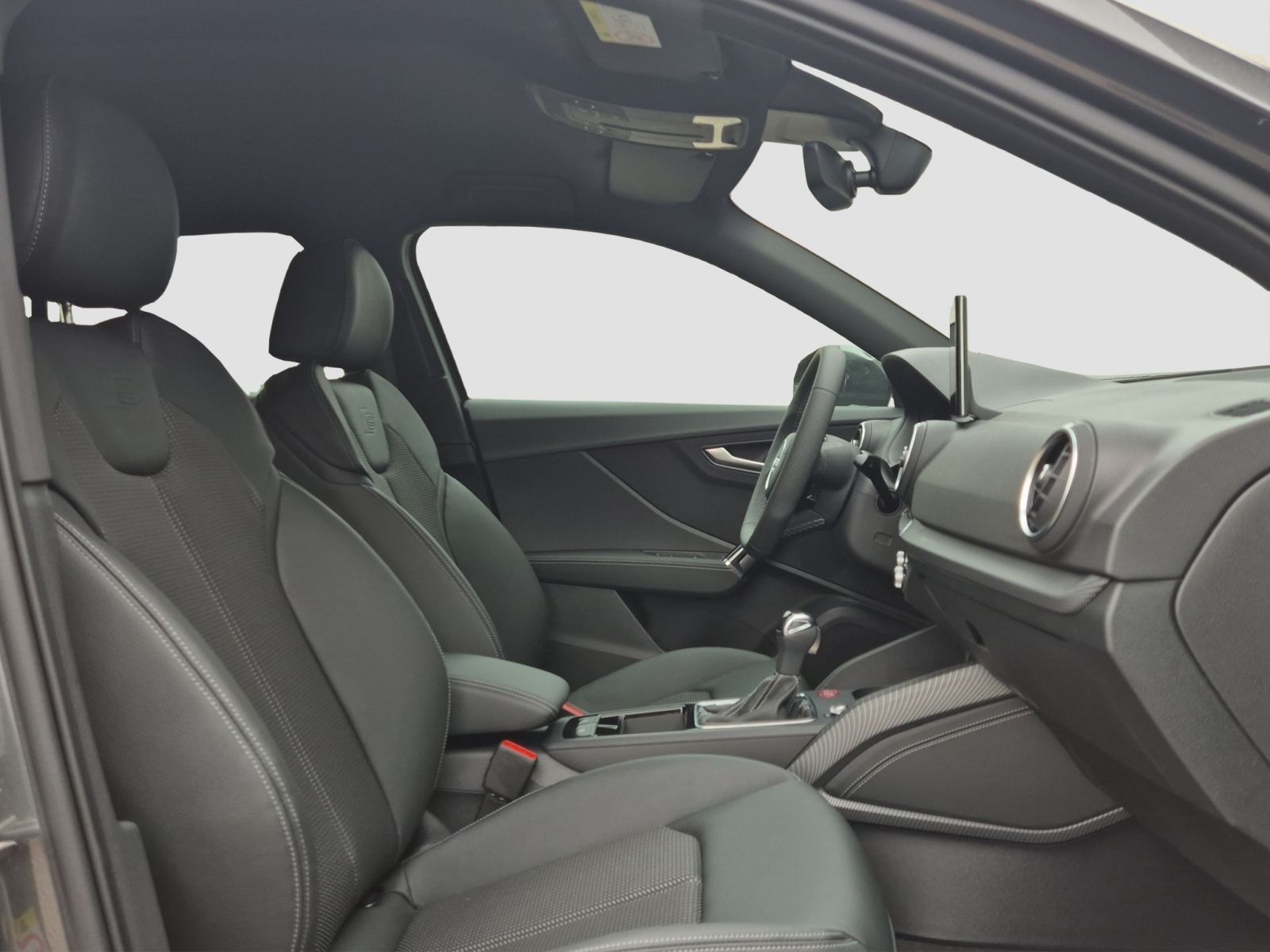 Audi SQ2 - Bild 18