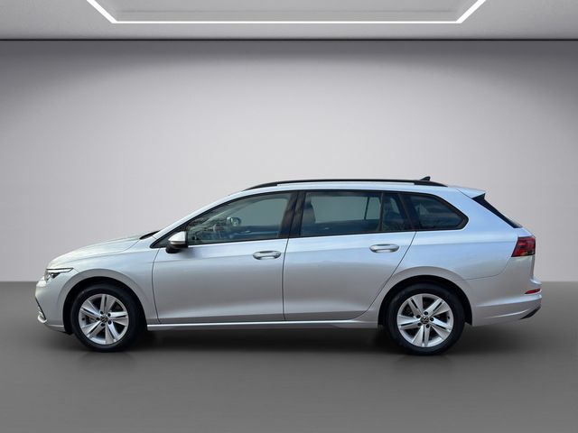 Golf VIII Variant Life 1.5 eTSI DSG NAVI ACC LED