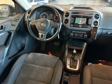 Volkswagen Tiguan Sport & Style 4Motion *BiXenon*Navi*AHK*