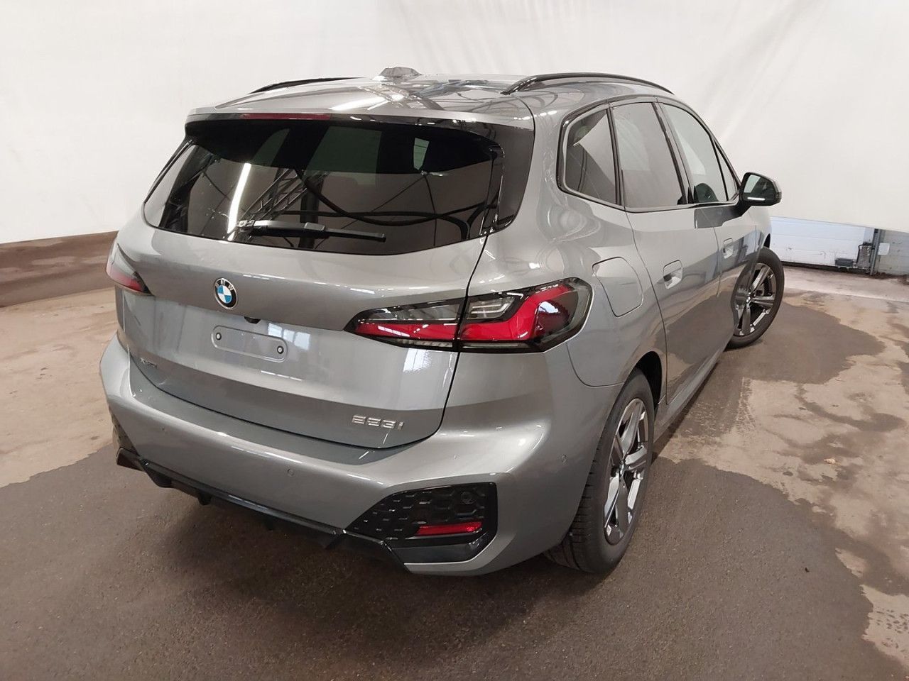 BMW 223 Active Tourer - Bild 6