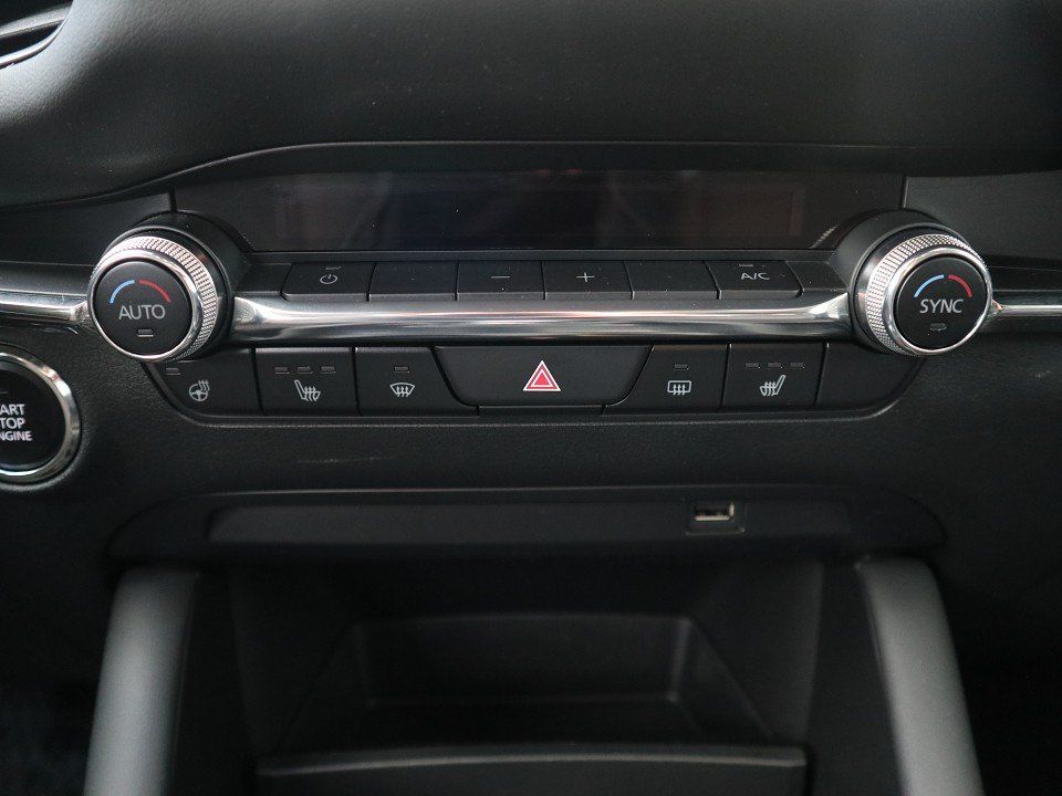 Fahrzeugabbildung Mazda 3 FB M-Hybrid Selection X-186 PRE-P DES-P NAVI A