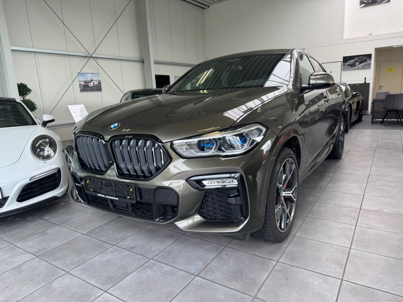 Fahrzeugabbildung BMW X6 xDrive 40 i M Sport/Carbon/Vollausstattung!