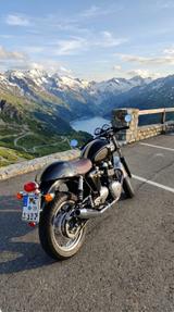 Triumph Thruxton 900 - TRIUMPH THRUXTON 900