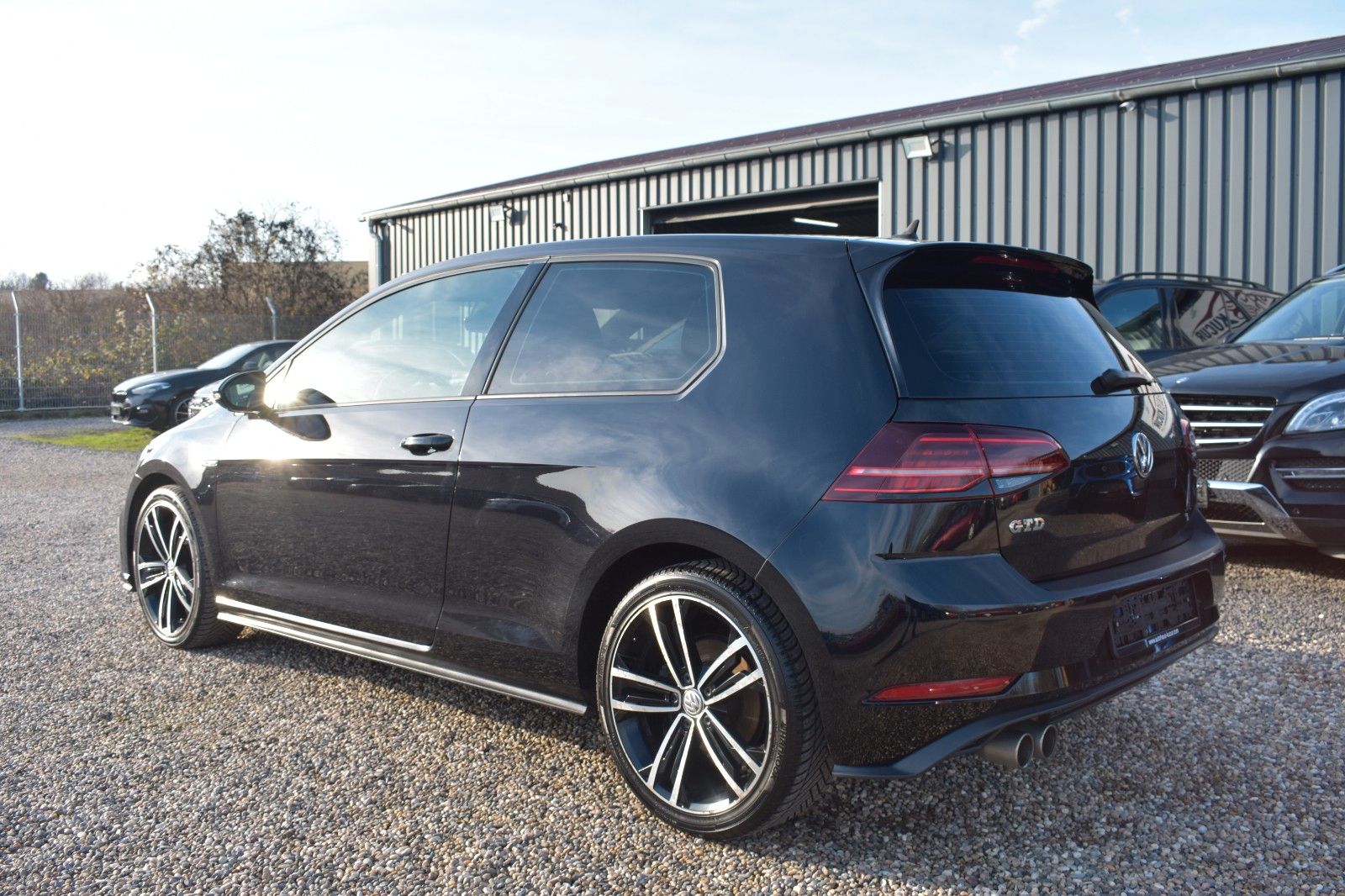 Fahrzeugabbildung Volkswagen Golf VII Lim. GTD BMT/Start-Stopp DYNAUDIO