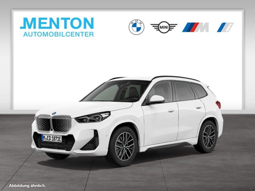 BMW iX1 xDrive30 M Sportpaket Head-Up DAB LED RFK