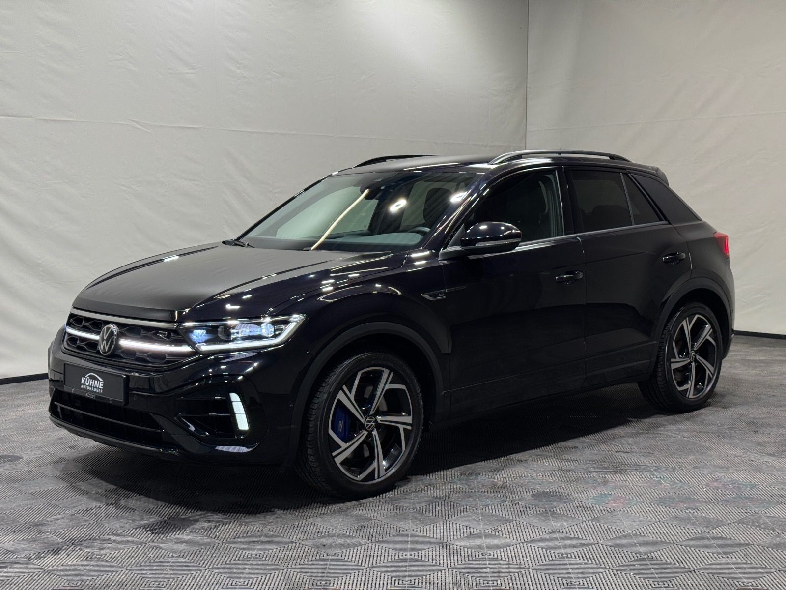 Volkswagen T-ROC R Black Style AHK MATRIX NAVI BEATSAUDIO foto 2