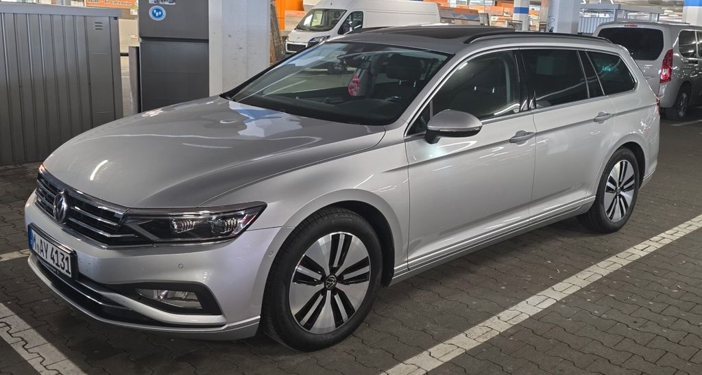 Image of Volkswagen Passat Variant