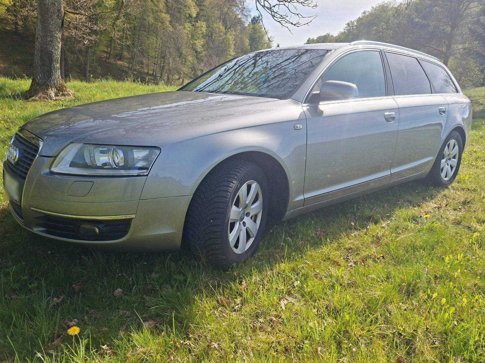 Audi Quattro 2005 — rear view
