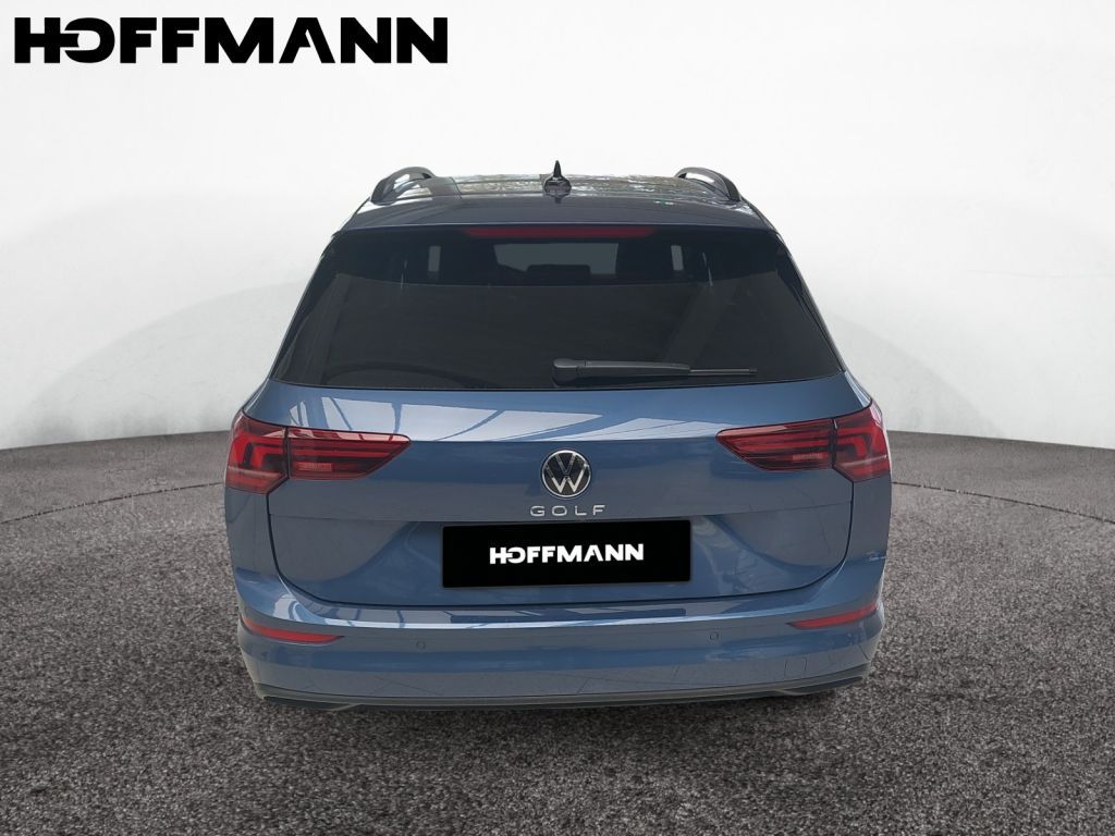 Fahrzeugabbildung Volkswagen Golf Variant 1.5 TSI Life AHZV Navi LED
