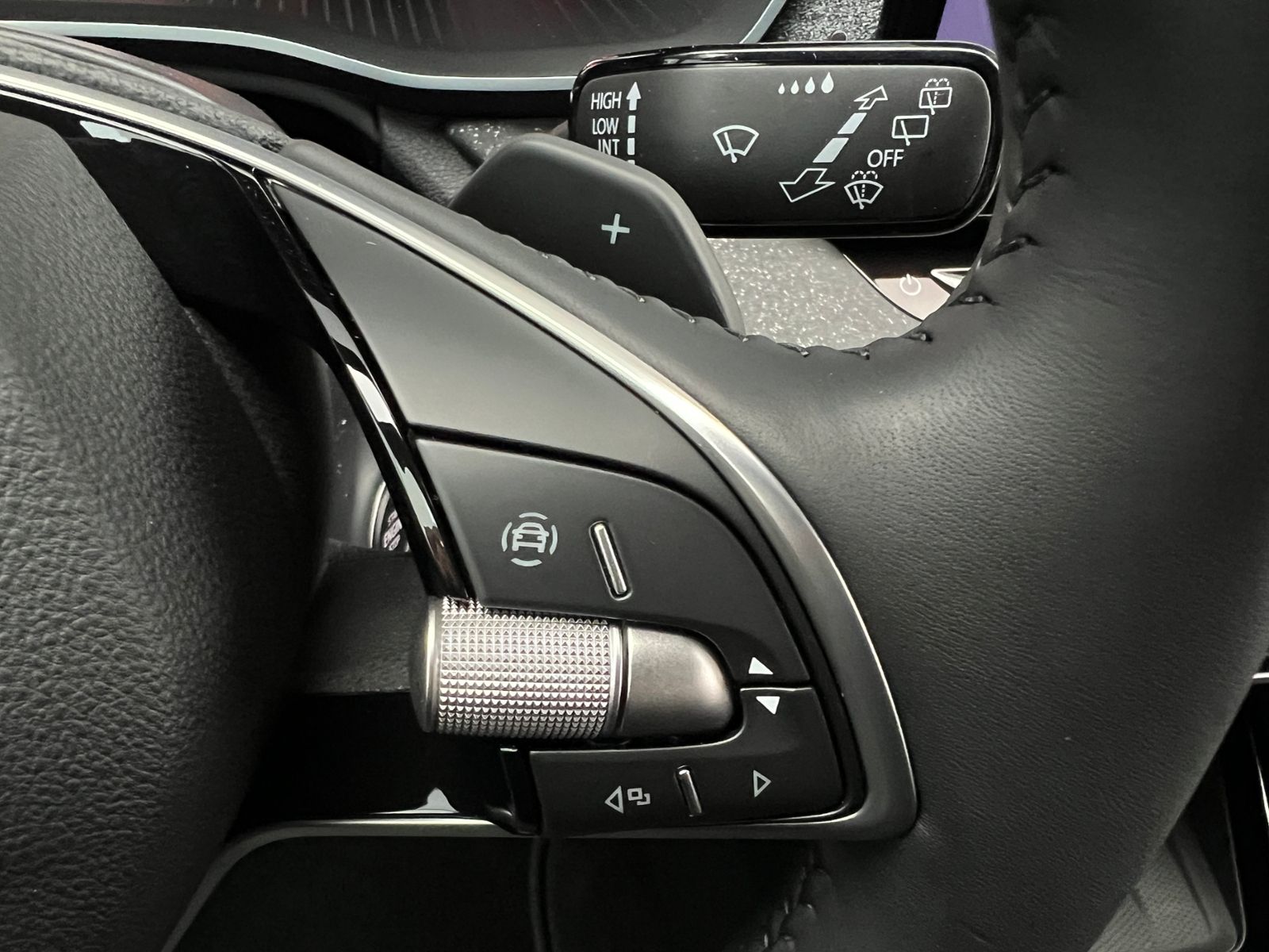 Fahrzeugabbildung SKODA Octavia Combi 1.5 TSI mHEV Selection *AHK, LED-S