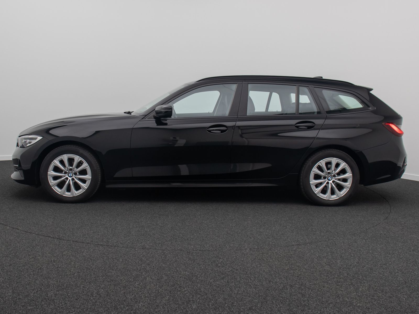 Fahrzeugabbildung BMW 320d Stop&Go Lenkradhzng LED Sportsitz M Sport