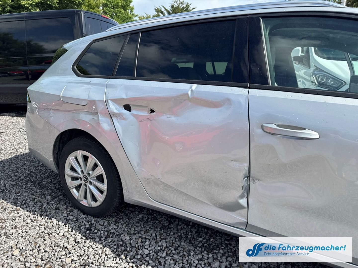 Fahrzeugabbildung Opel Astra L Sports Tourer Elegance 1.5 D EU6e *SEITE