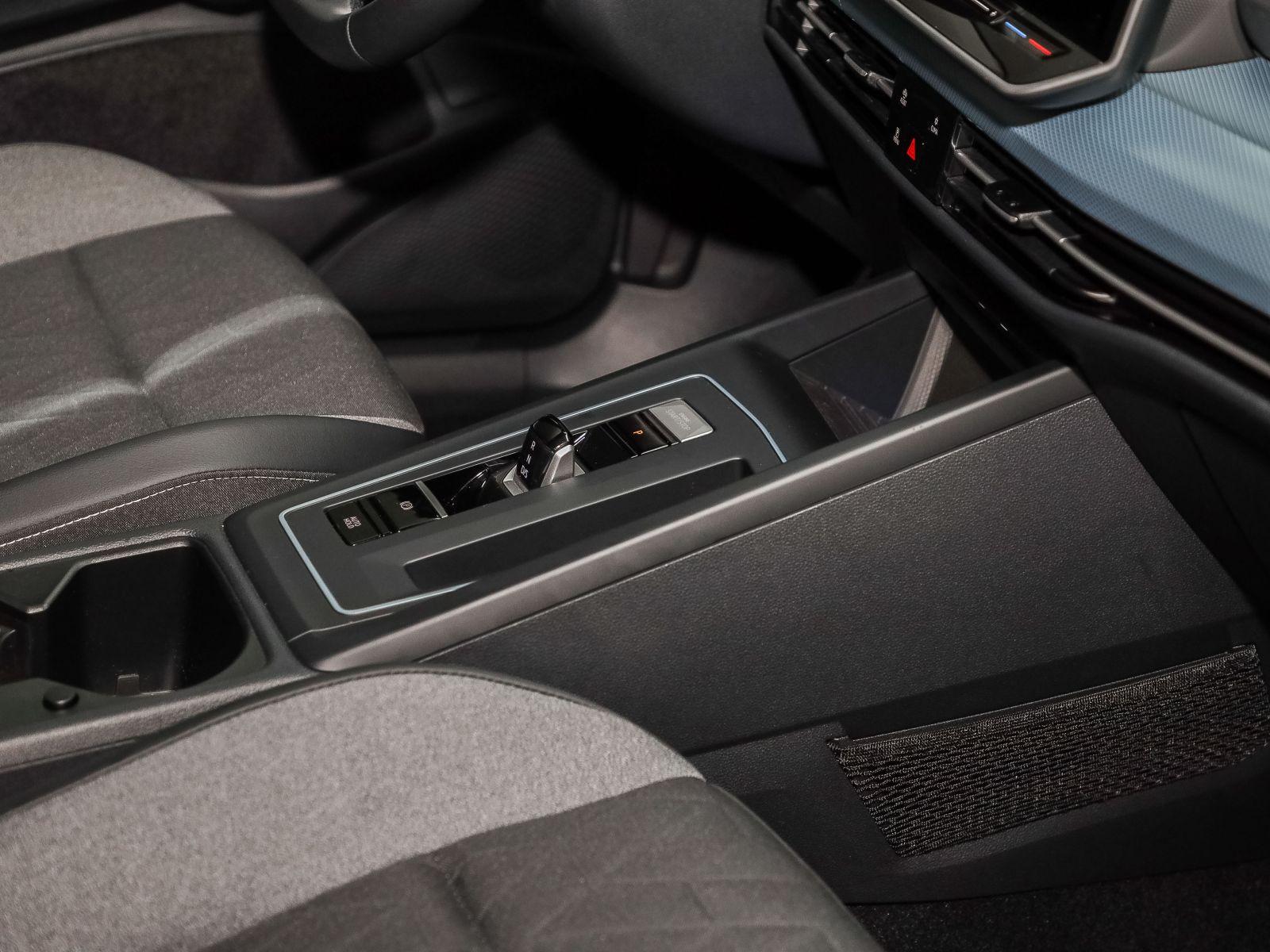 Volkswagen Golf VIII 1.5 eTSI DSG ENERGY, Navi, LED, Rückfa, миниатюра 26