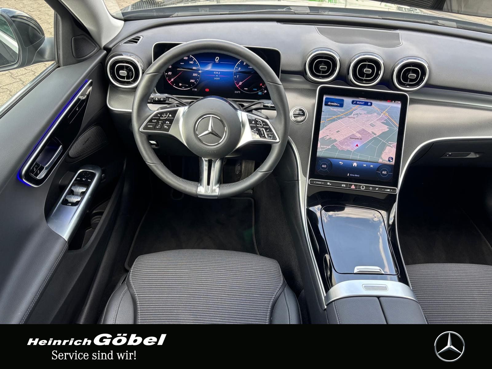 Fahrzeugabbildung Mercedes-Benz C 200 T AVANTGARDE*PANO*AHK*KAMERA*TOTWINKEL*