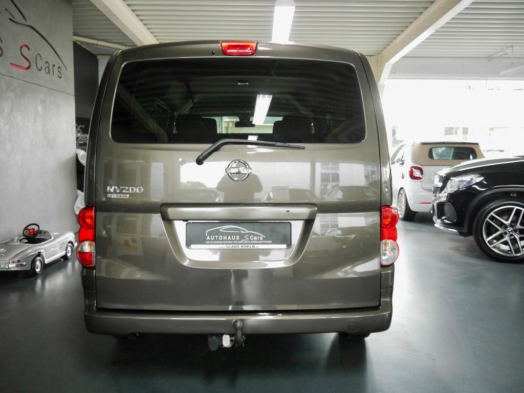 Nissan NV200
