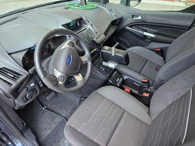 Fahrzeugabbildung Ford Grand Tourneo Connect Paravan Selbstfahrer Rolli