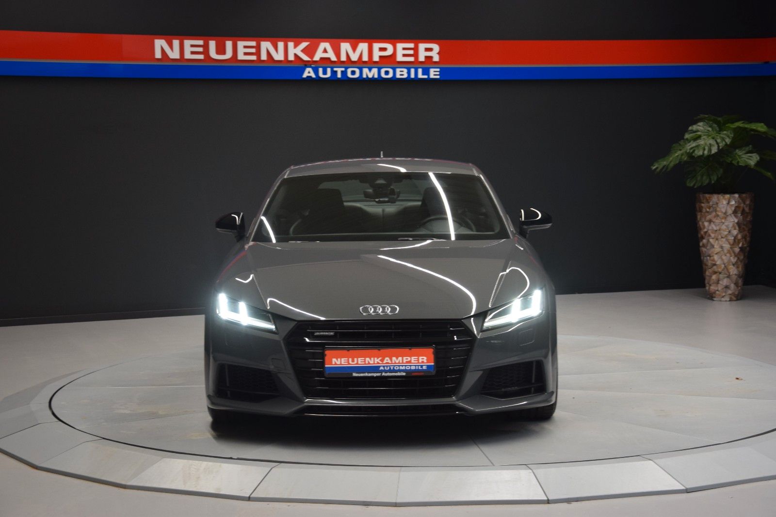 Fahrzeugabbildung Audi TT Coupe 2.0 TFSI quattro competition *No OPF*