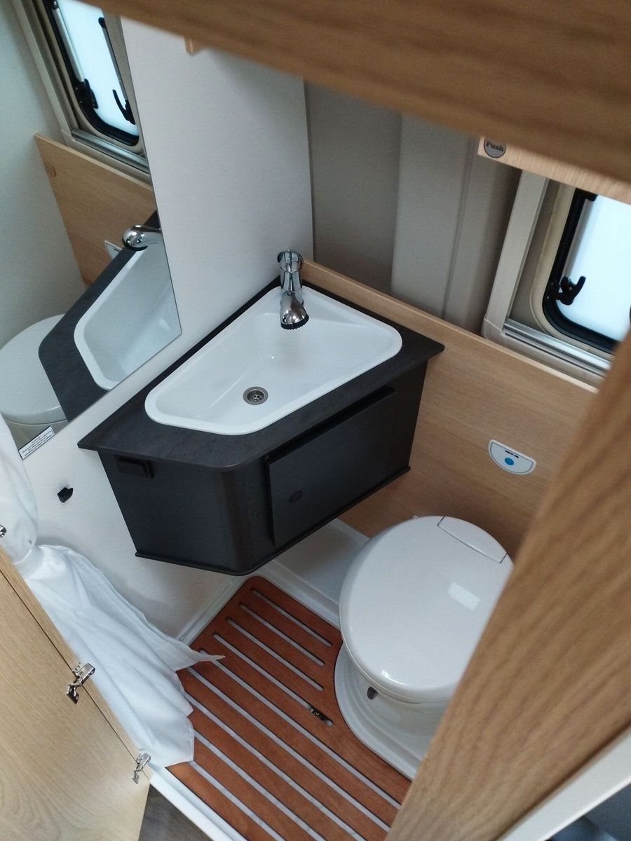 Fahrzeugabbildung Sunlight Adventure Cliff 602 Automatik, Dörr Edition, LTE