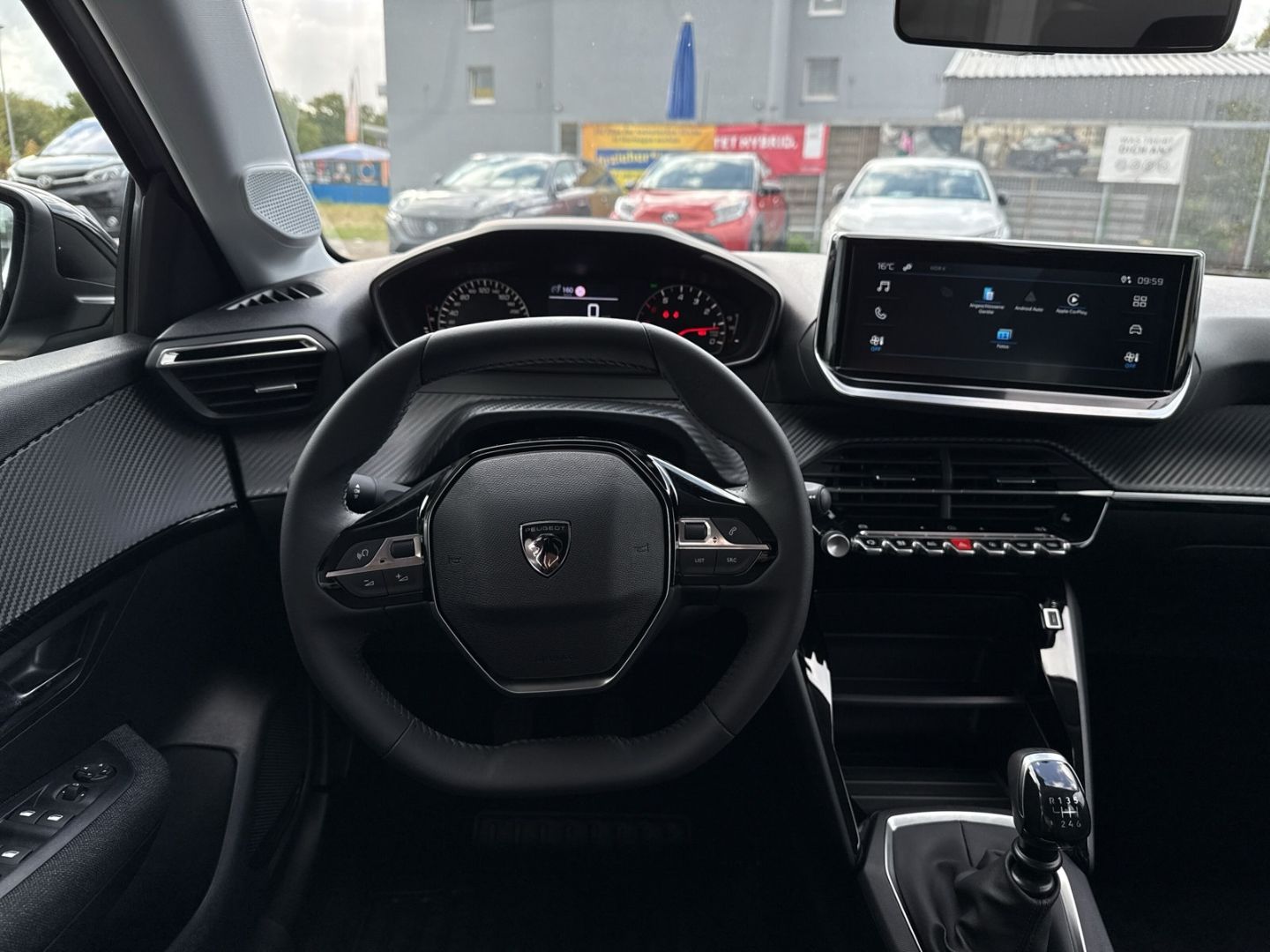 Fahrzeugabbildung Peugeot 208 Style 1.2 PureTech 100 Fahrerprofil DAB SHZ