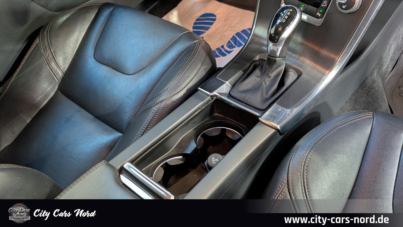 Volvo XC60 Summum AWD PANO+KAM+MEMORY