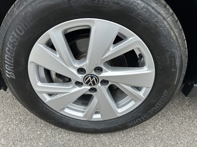 Fahrzeugabbildung Volkswagen Taigo 1,5 TSI DSG LIFE IQDRIVE AHK NAVI KEYLESS