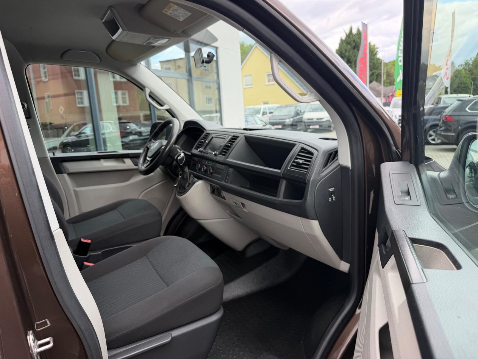 Volkswagen T6 Transporter 2.0 ZDI Kombi lang DSG 8-Sitzer