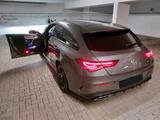 Mercedes-Benz CLA 220 d DCT SB / AMG, Night, Multibeam, MBUX,. - graue Mercedes-Benz CLA 220 Shooting Brake