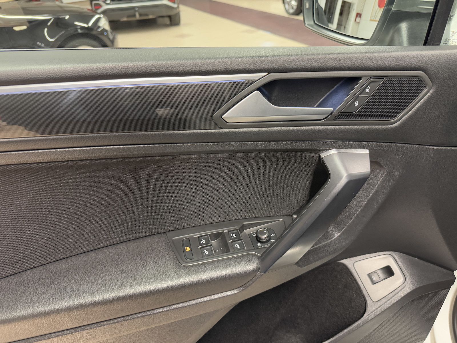 Fahrzeugabbildung Volkswagen Tiguan Allspace 4M /7-Sitze/ACC/Spur/VZE/Ahk