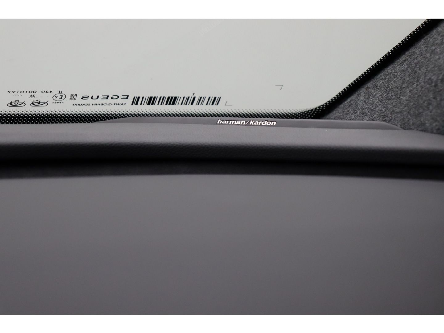 Fahrzeugabbildung Mitsubishi Eclipse Cross Diamant Top Luxury 11 KW Panorama