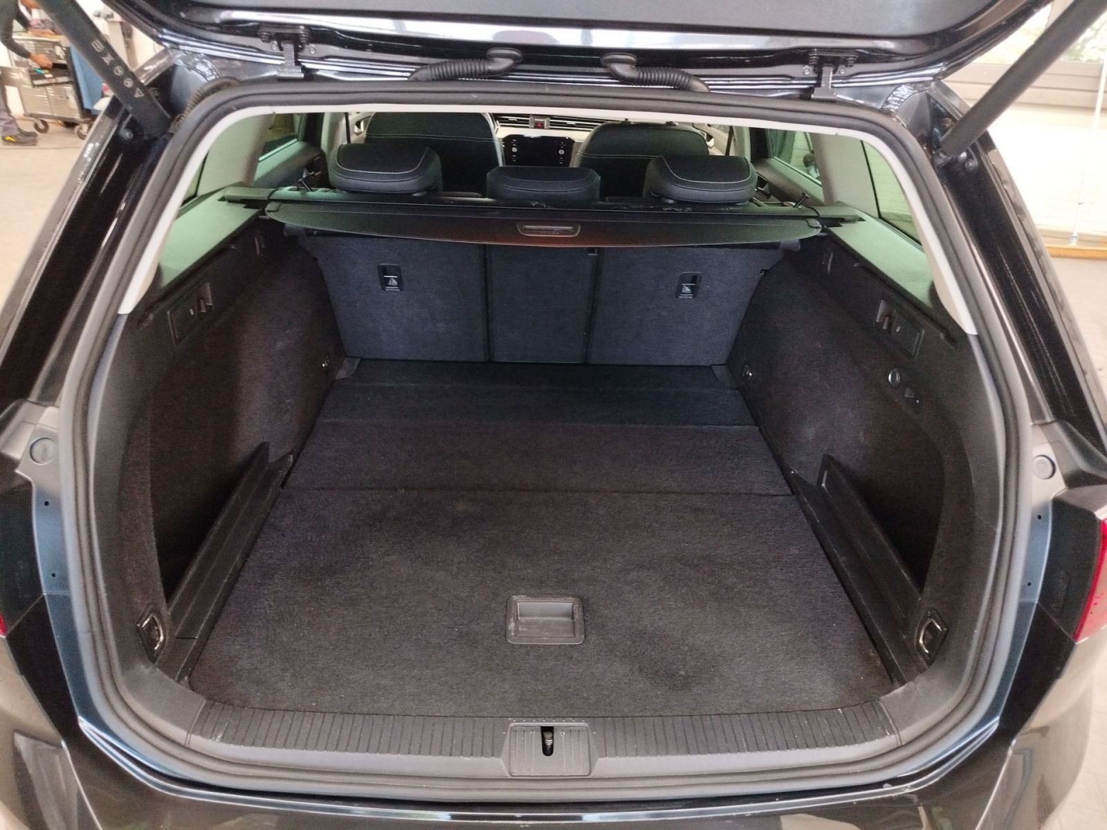Volkswagen Passat Variant - Bild 6
