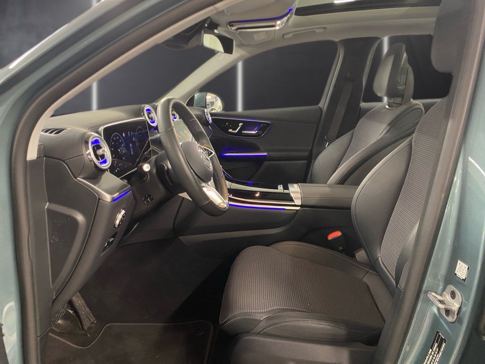 Fahrzeugabbildung Mercedes-Benz GLC 220 d 4M Avantgarde*AHK*Distronic*Pano*360°*