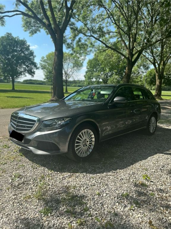 Image of Mercedes-Benz C 220