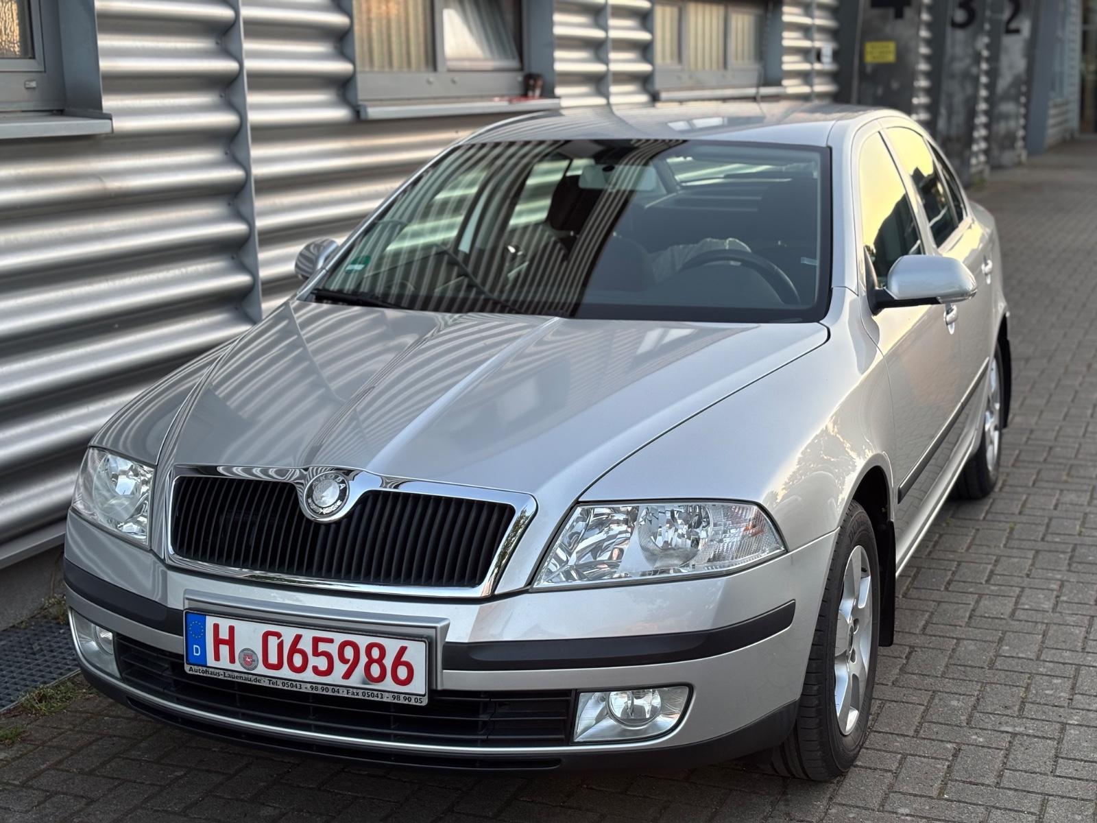 Skoda Octavia 1.6 Lim. TÜV NEU/KLIMA/SHZ/96.000KM