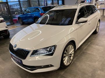 Skoda Superb Combi L&K *AHK*ACC*NAVI*CARPLAY*Bi-XENON*