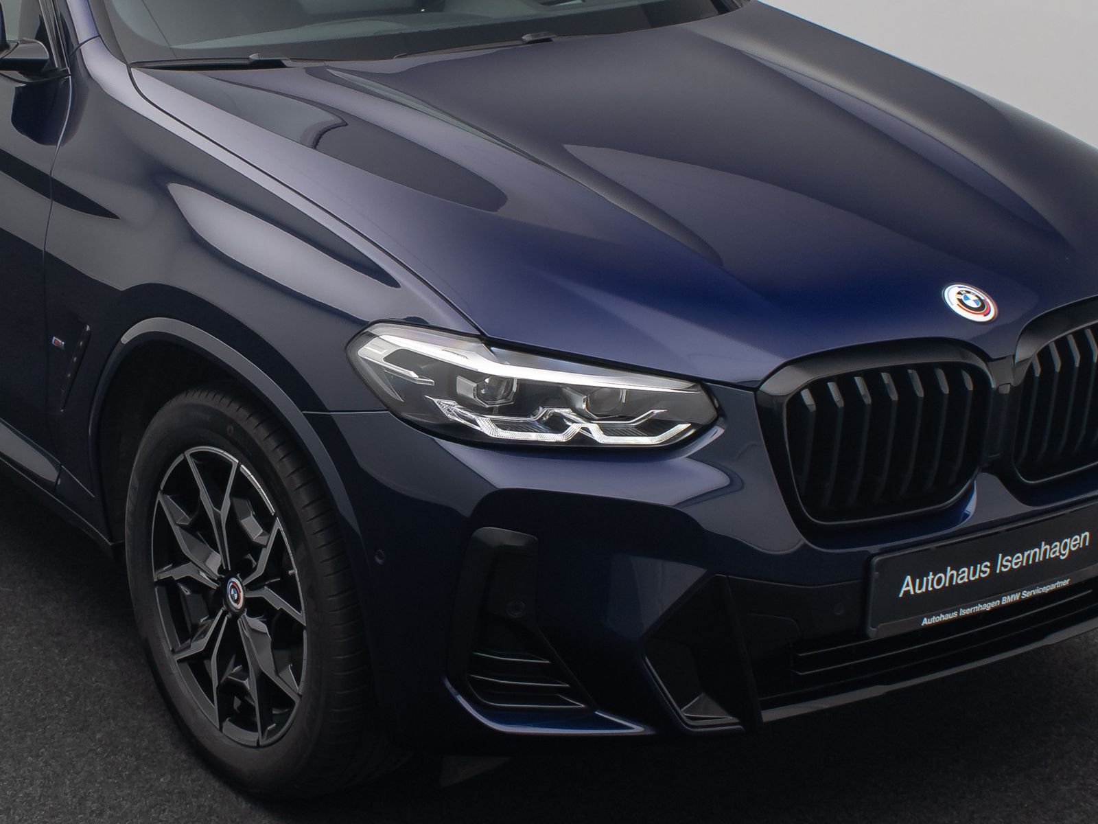 Fahrzeugabbildung BMW X3 xD30e M Sport Kamera DAB HIFI HUD Individual