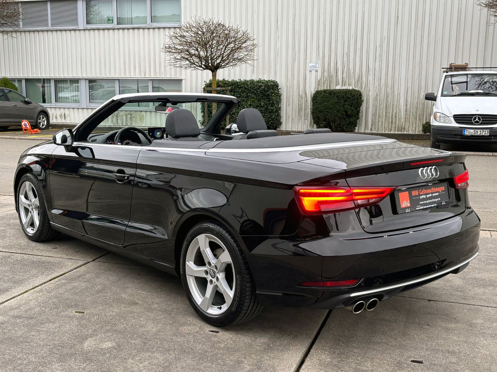 Fahrzeugabbildung Audi A3 Cabrio 35TFSI Sport Aut. PDC BT LED NAV SHZ