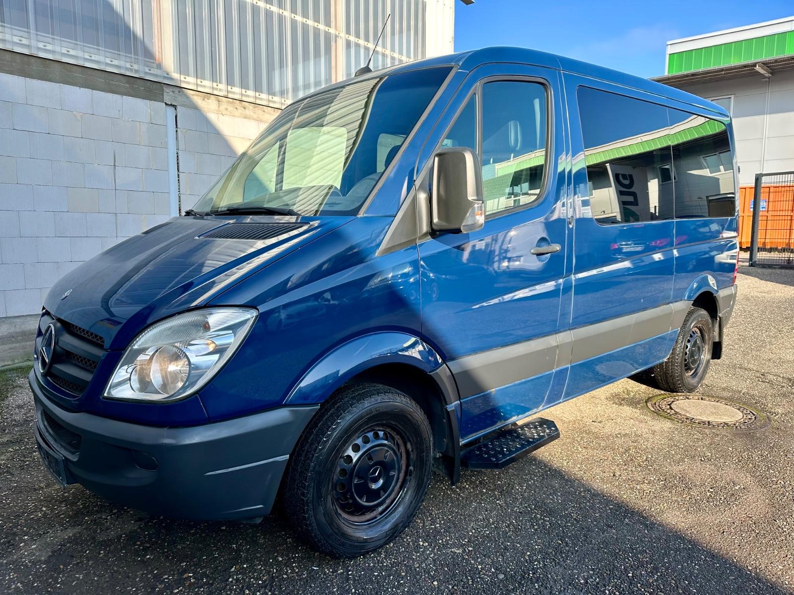 Mercedes-Benz Sprinter II 211 CDI Behindertengerecht