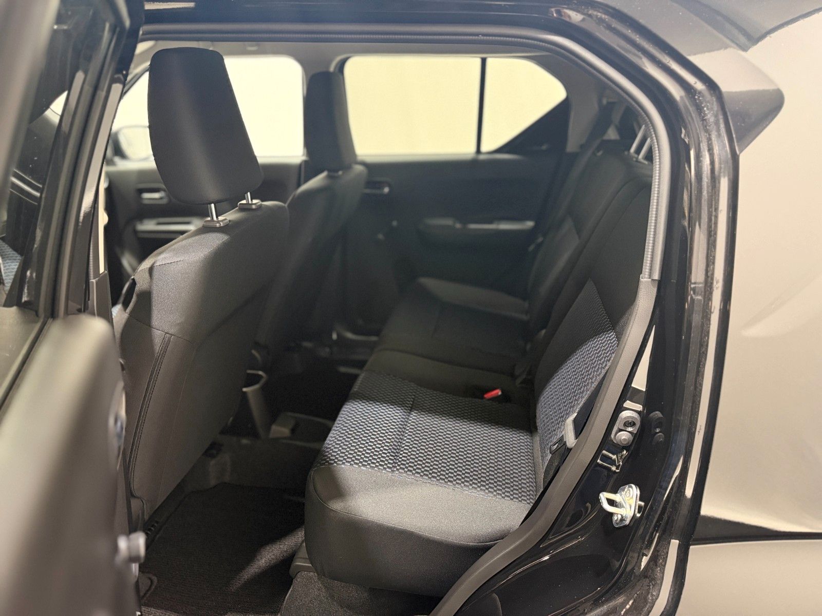 Fahrzeugabbildung Suzuki Ignis 1.2 DUALJET HYBRID Comfort