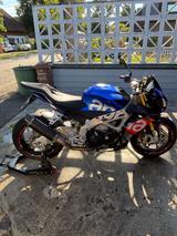 Aprilia Tuono V4 1100RR  - APRILIA TUONO V4