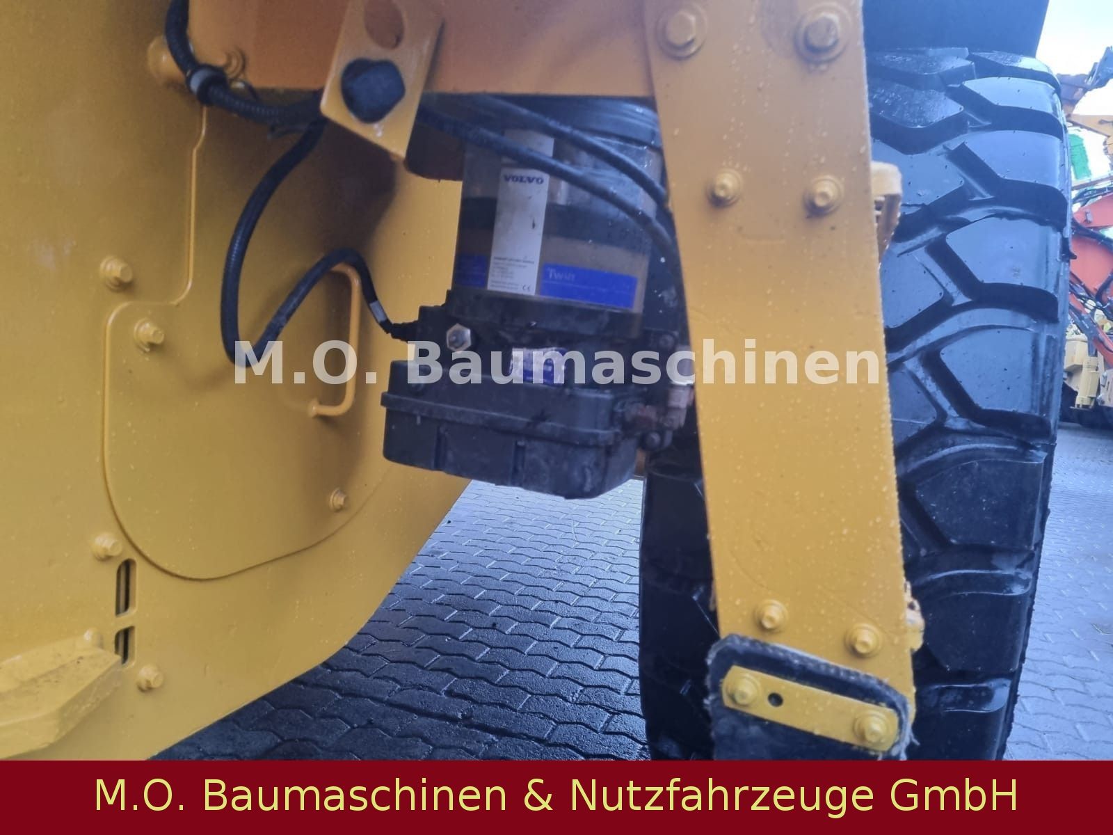 Fahrzeugabbildung Volvo L 90 H / ZSA / AC / BSS / Hochkippgreifschaufel