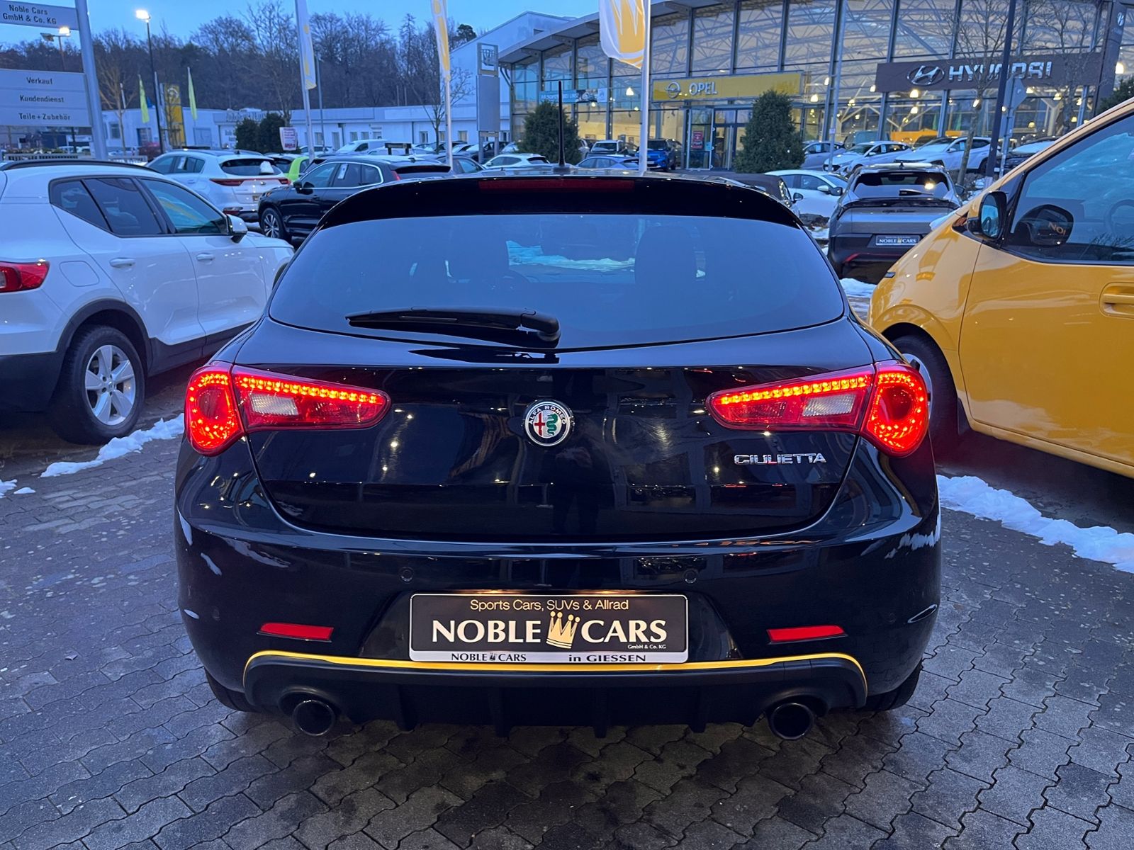 Fahrzeugabbildung Alfa Romeo Giulietta Speciale  Veloce KLIMA XENON NAVI ALU