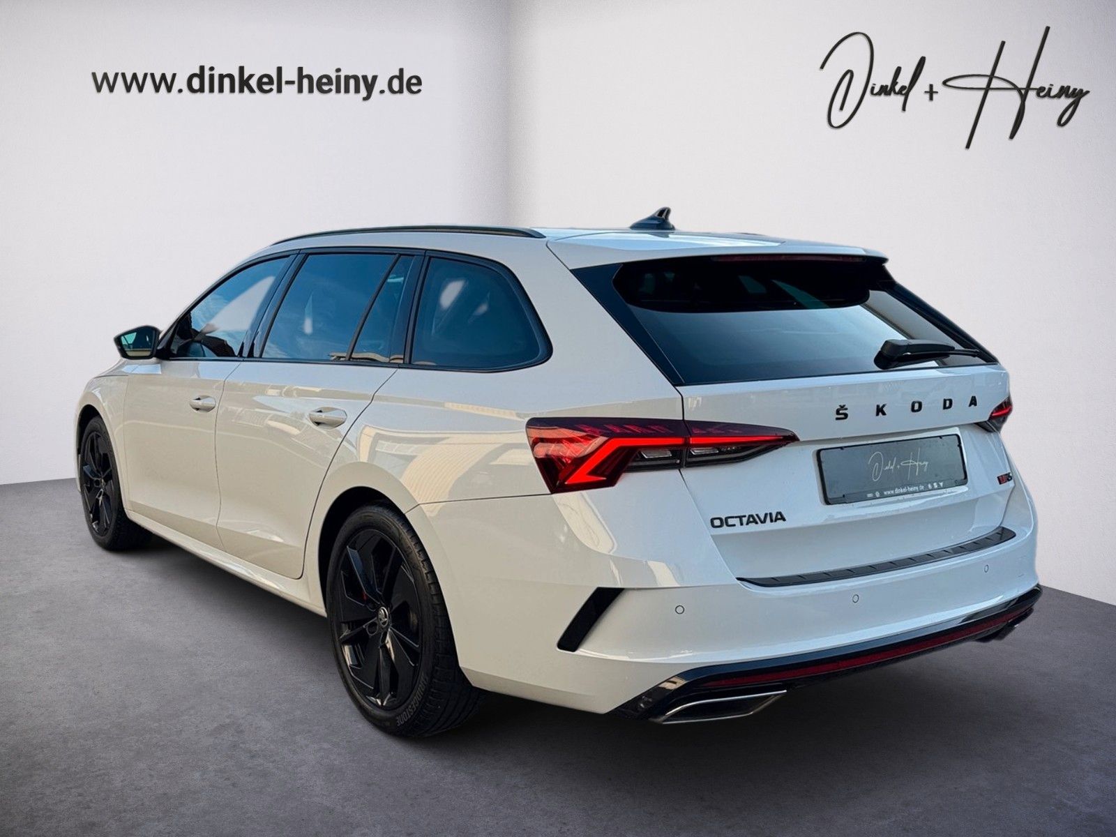 Fahrzeugabbildung SKODA Octavia Combi RS 2.0 TSI