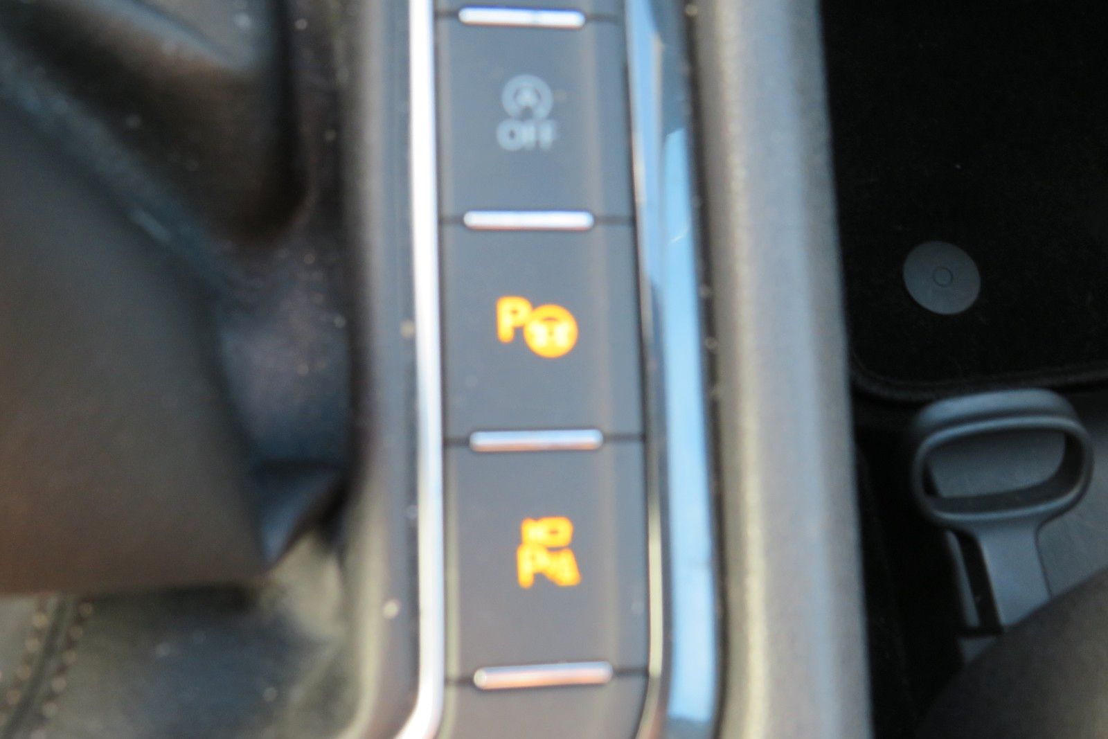 Fahrzeugabbildung SEAT Tarraco Xcellence PANO 7S ACC NAVI LEDER  LED