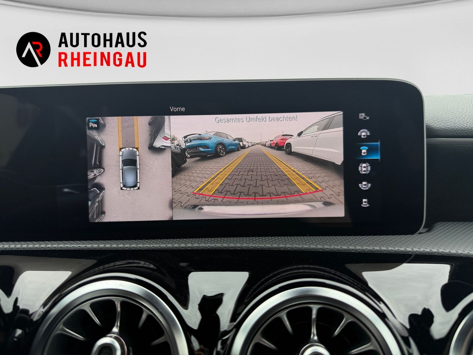 Fahrzeugabbildung Mercedes-Benz A 250 AMG Line 360VIEW AMB KEYLESS