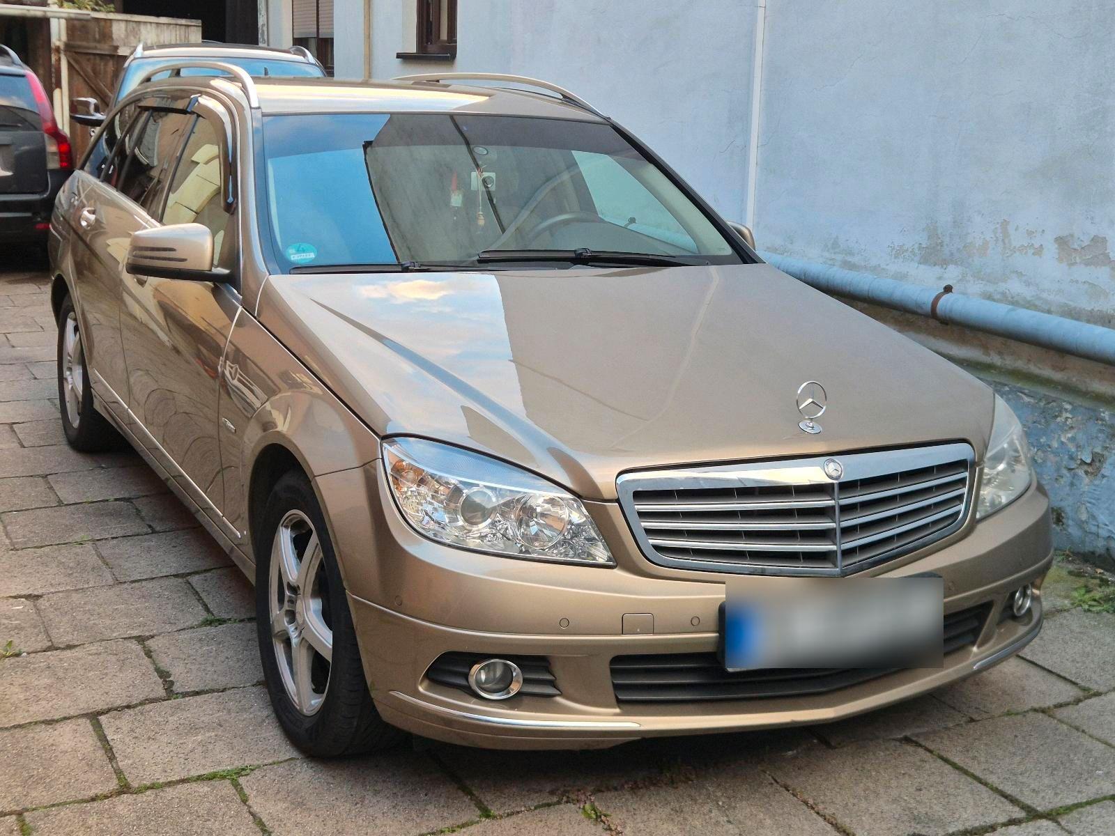 Mercedes-Benz C220 2008 — photo 10