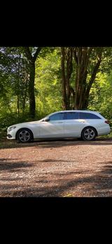 Mercedes-Benz 220 - Mercedes-Benz 220 mit Diesel-Antrieb: Kombi