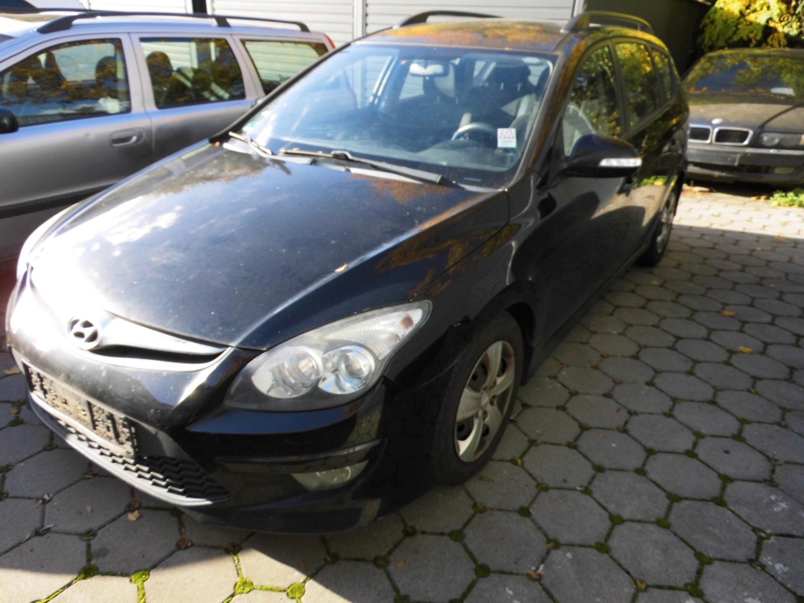 Hyundai i30 2012 — вигляд ззаду