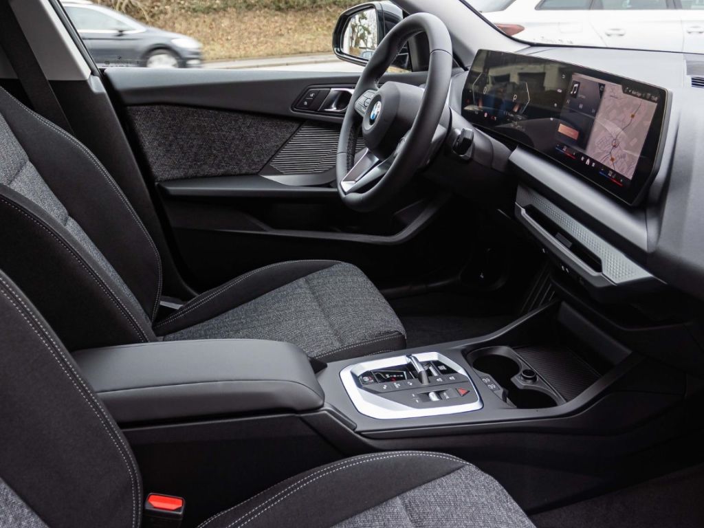 BMW 216 - Bild 20