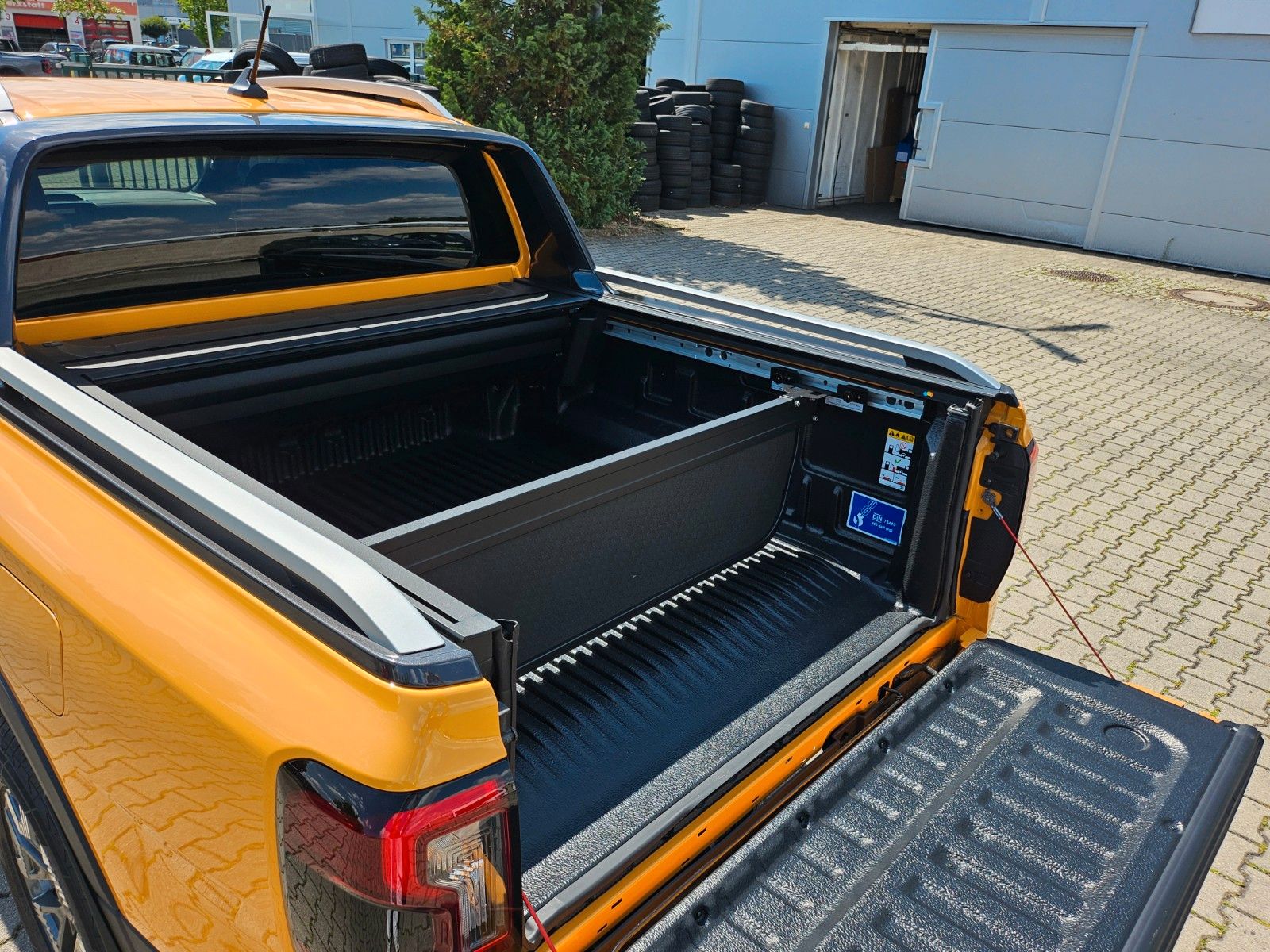 Fahrzeugabbildung Ford Ranger Plug-in-Hybrid Wildtrak e-4WD Doppelkabin