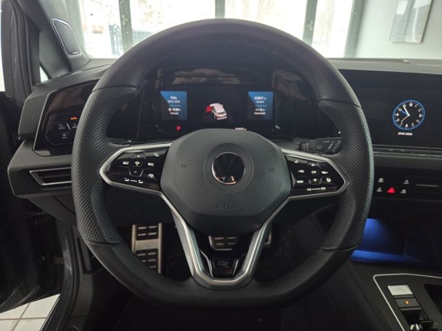 Golf VIII Variant R-Line 1.5 TSI DSG LED+ NAV AP